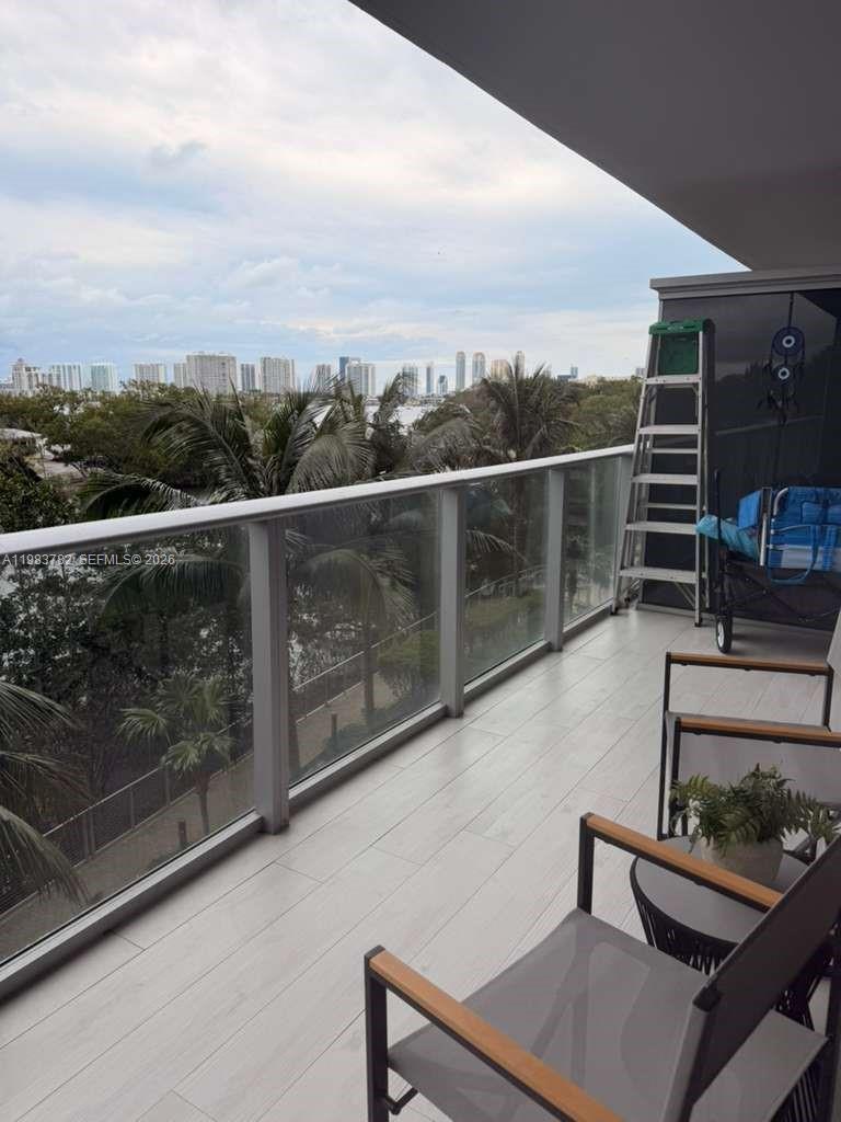 THE HARBOUR North - Residential