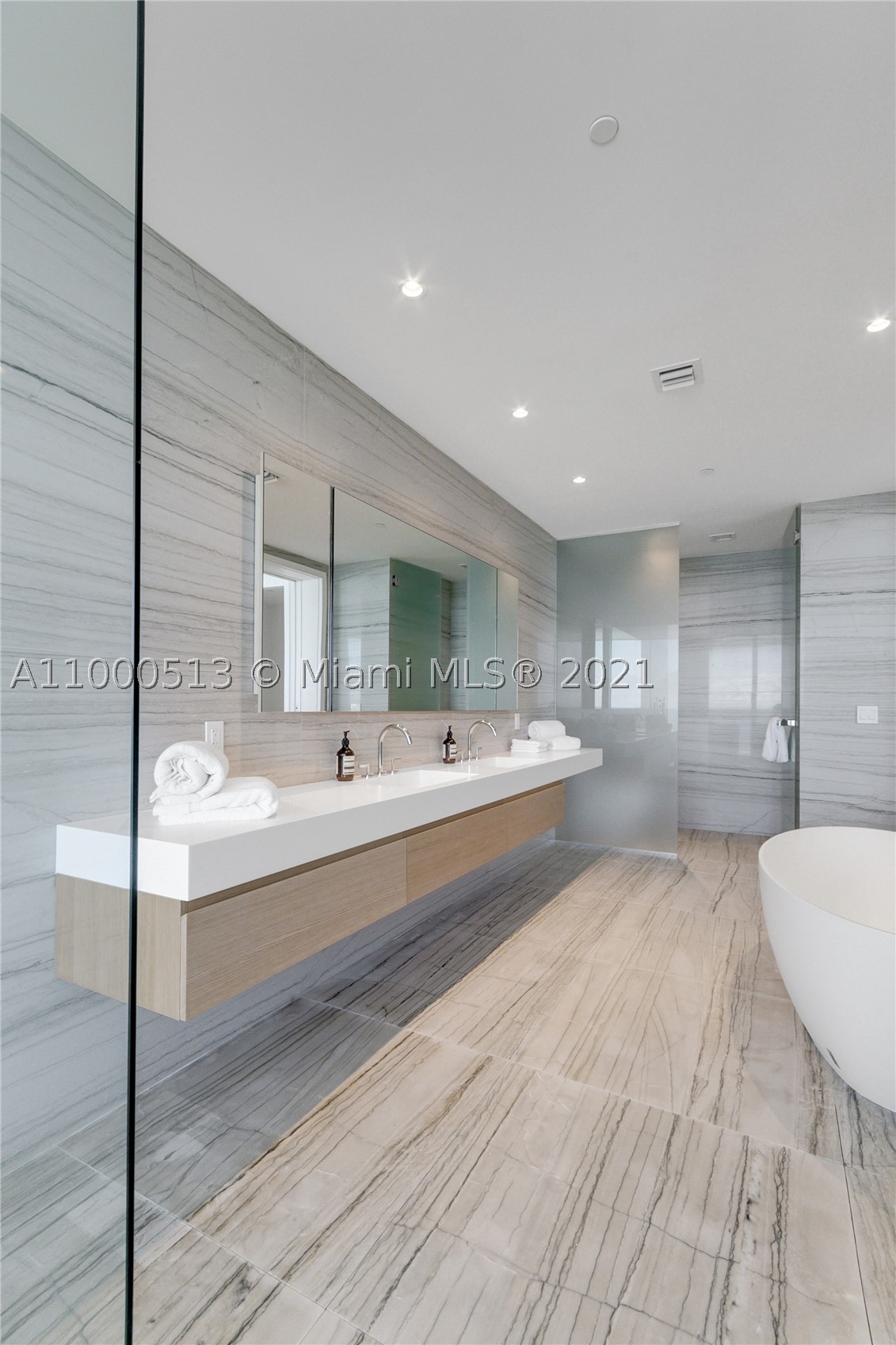 EIGHTY SEVEN PARK - Residential