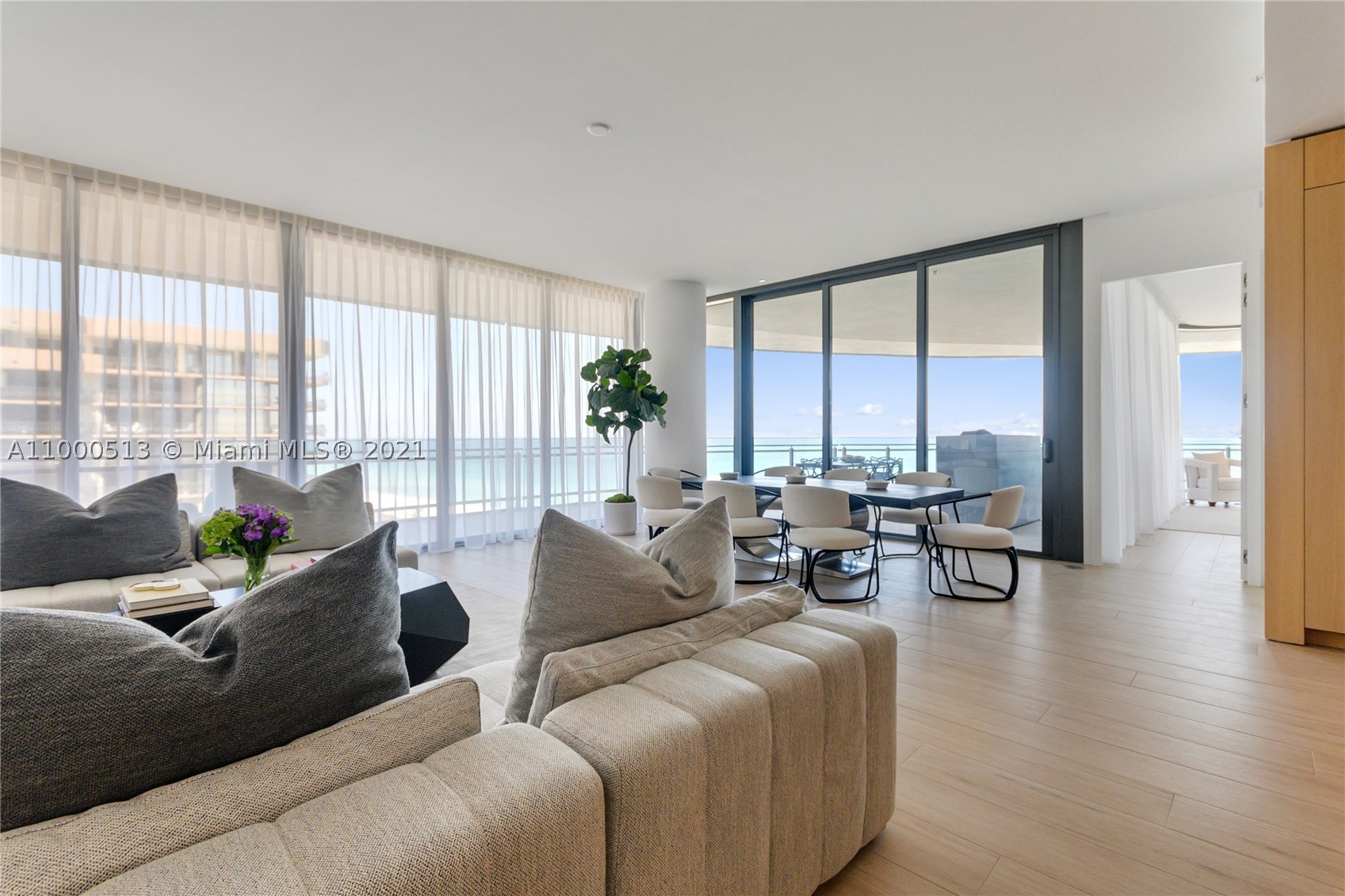 Just completed,18 story building with just 70 luxurious residences,Eighty Seven Park designed by Pritzker Prizewinning architect Renzo Piano,features stunning ocean,city and park views.Enjoy the direct ocean views from this 3 bed,3.5 bath line 01 designed by Rena Dumas (RDAI):Wolf & subzero appliances,natural stone counter tops & back splashes,Zucchetti bathroom fixtures,vanities & accessories,floor to ceiling windows,10"ceilings and a 1,715 sf wrap around terrace.Eighty Seven features both indoor & outdoor amenities which include:Soul Center Spa,Enoteca,Library,Apple (SMART) Center,Private Garden,Fugo Bar,Botanical Exhibition,Pool & Cabanas.Located at
the gateway to Miami Beach,close to Bal Harbour shopping,Eighty Seven Park provides unobstructed views of the park and ocean.Easy to show.