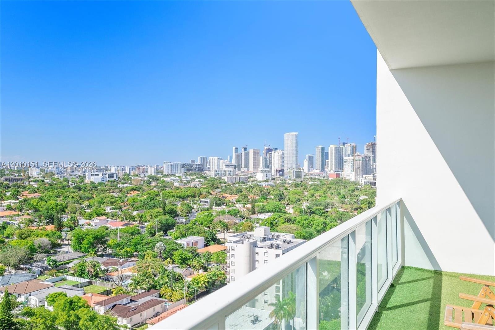 NORDICA CONDO - Residential
