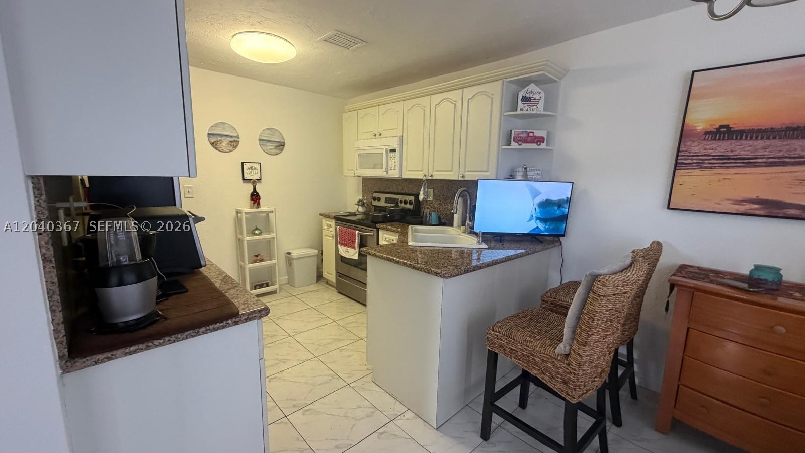 PEMBROKE LAKES SEC 1 - Residential