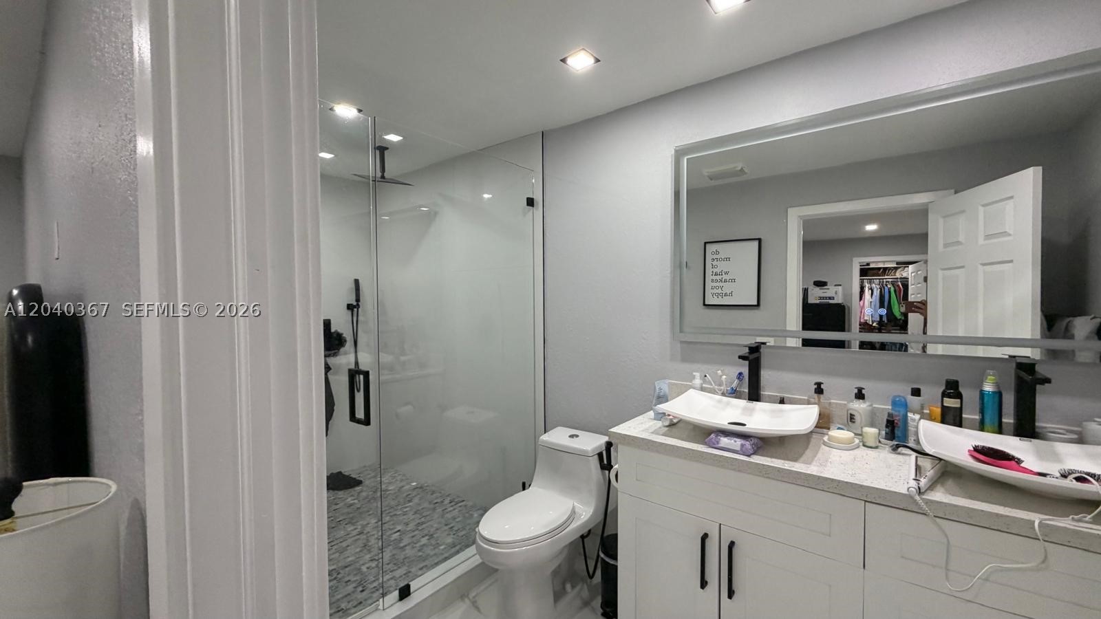 PEMBROKE LAKES SEC 1 - Residential