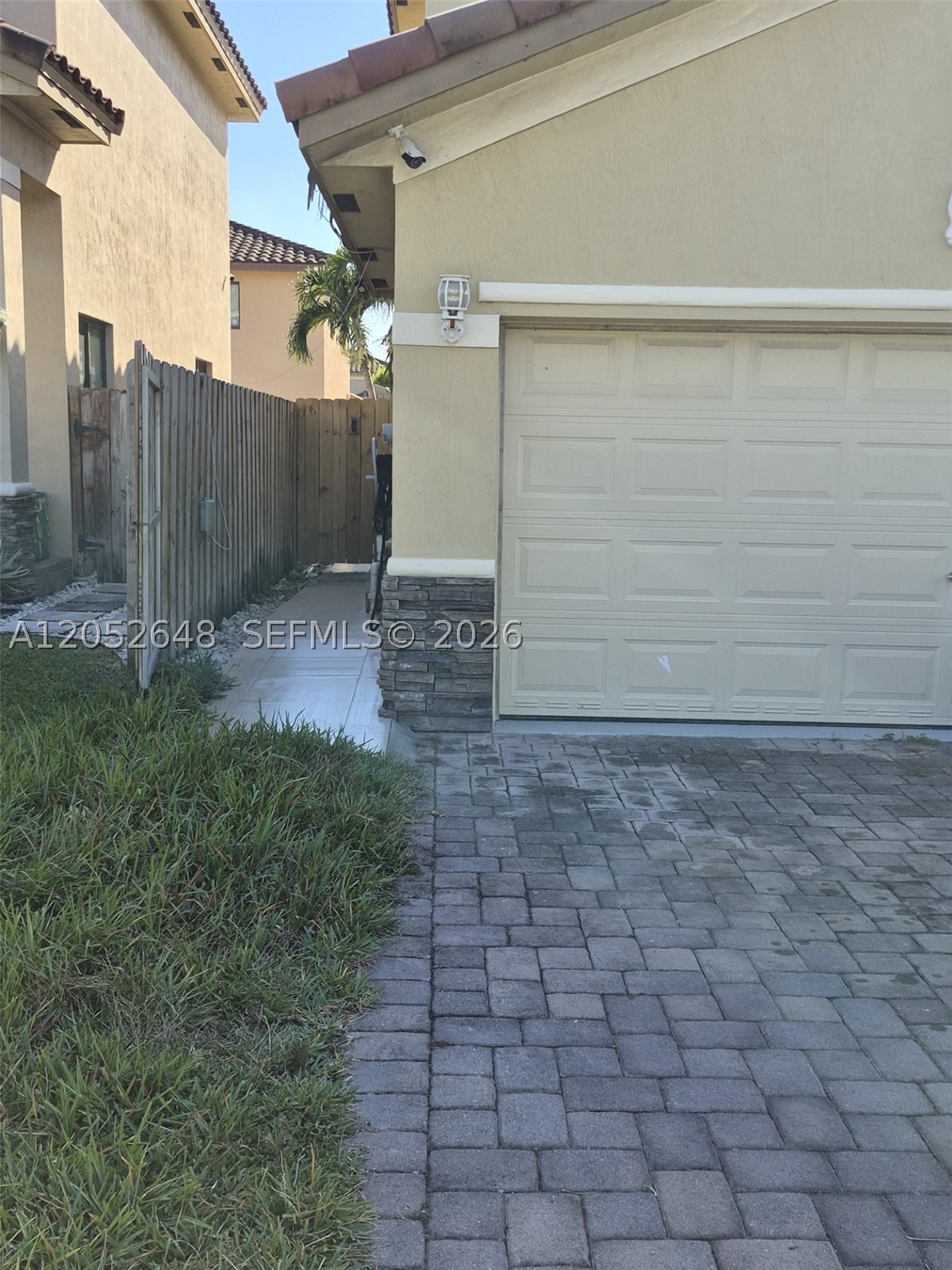 Discover this cozy 1 bedroom, 1 bathroom efficiency in Homestead, FL 33032. Fully ready for move-in! This inviting space offers a comfortable layout living area. Perfect for anyone seeking convenience and affordability, the unit is located in a quiet residential area close to shopping plazas, restaurants, parks, and major highways. Enjoy easy living with private entry.. A great opportunity for those looking for a clean, move-in-ready efficiency in a central Homestead location.