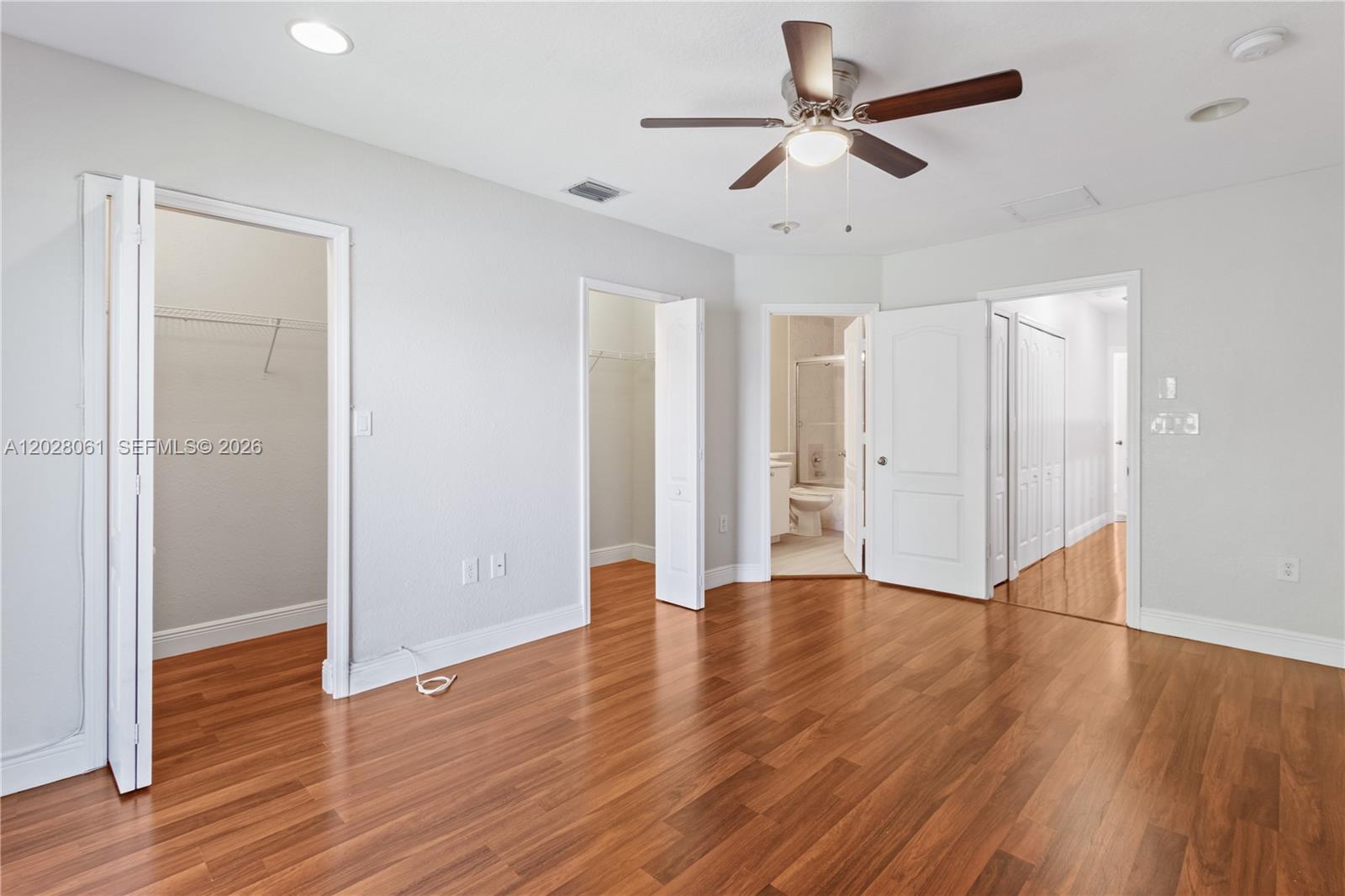 MELROSE POINT CONDO - Residential Lease