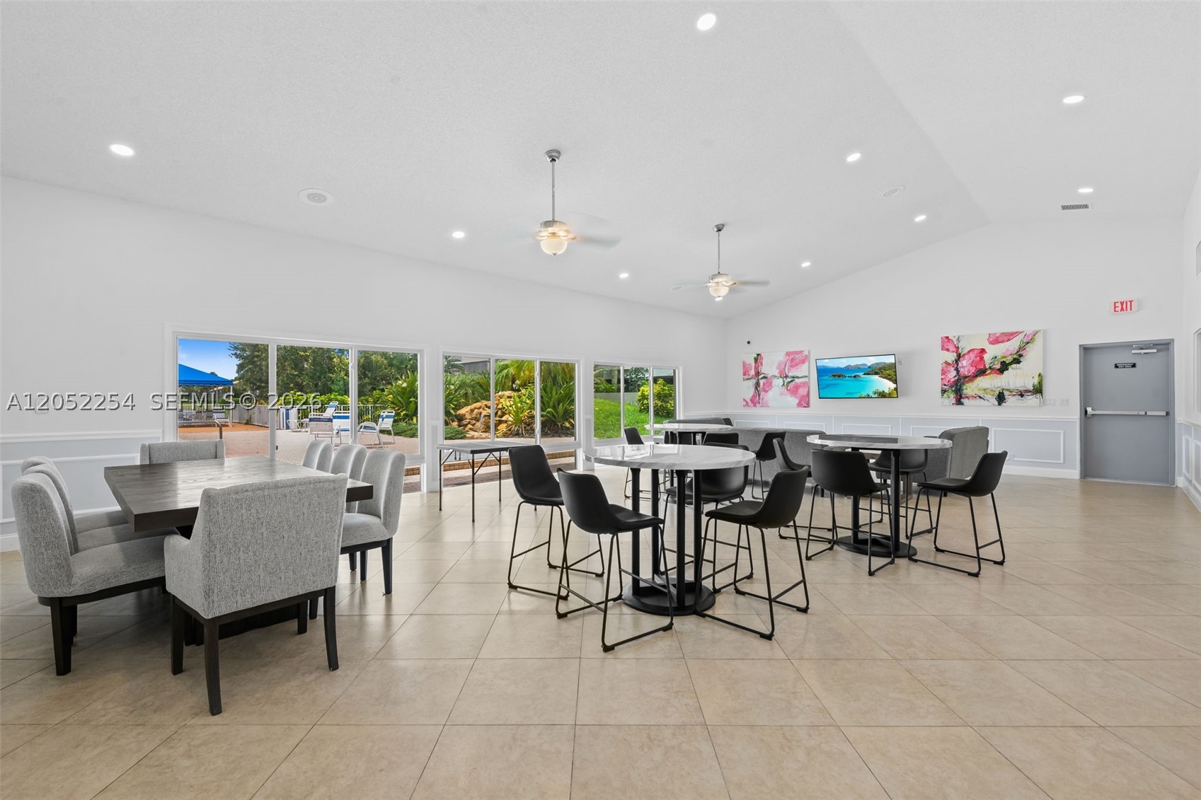 MONTEREY LAKE - Residential