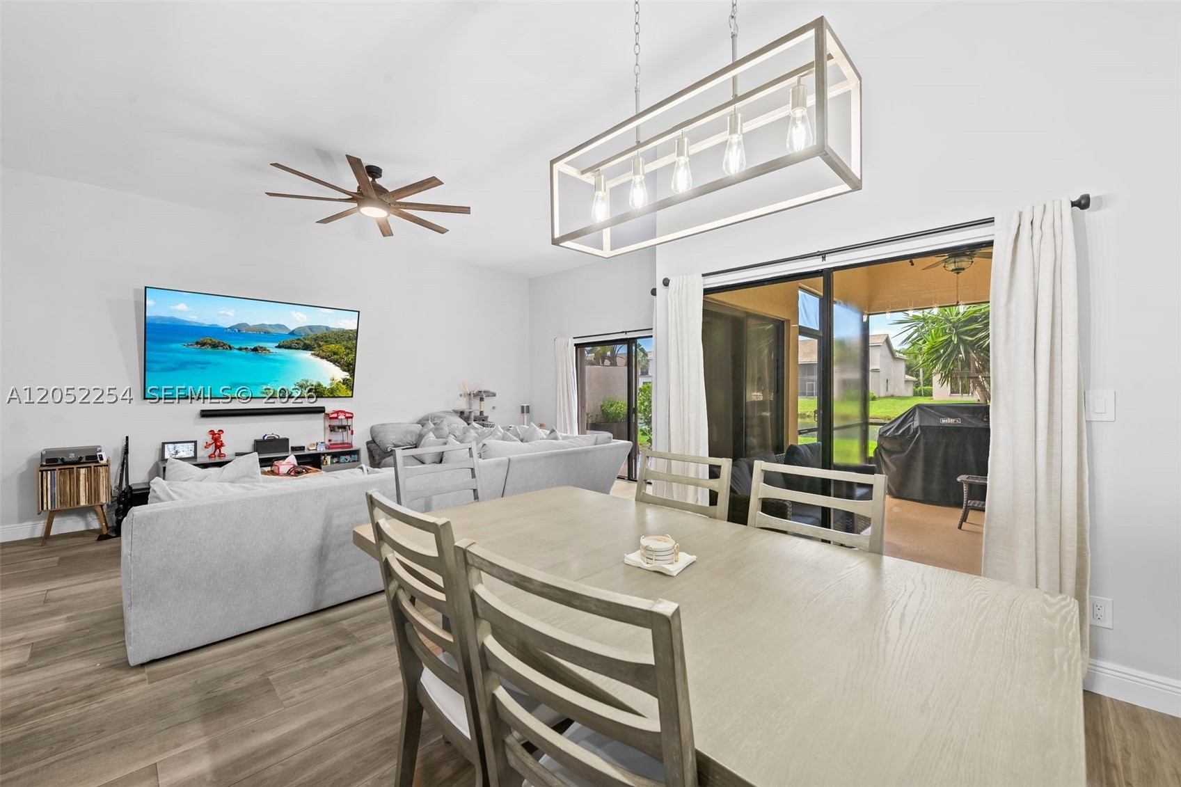 MONTEREY LAKE - Residential