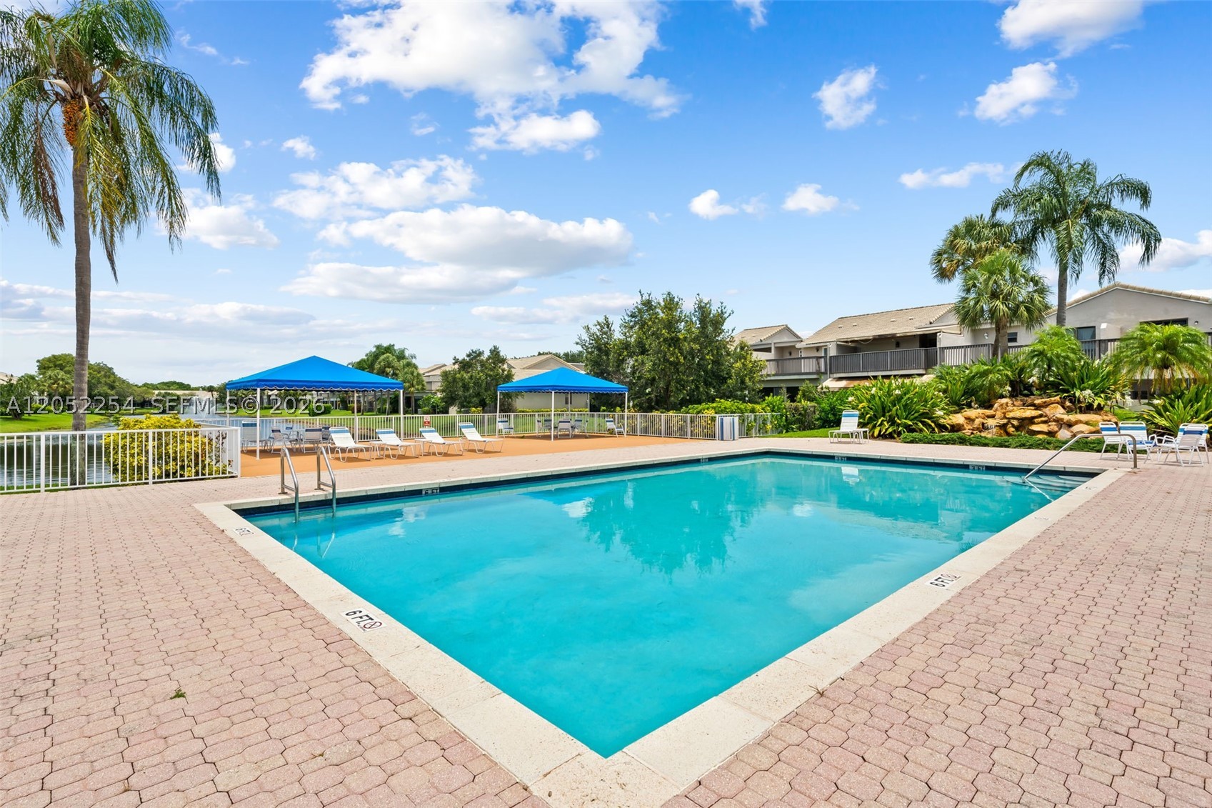 MONTEREY LAKE - Residential