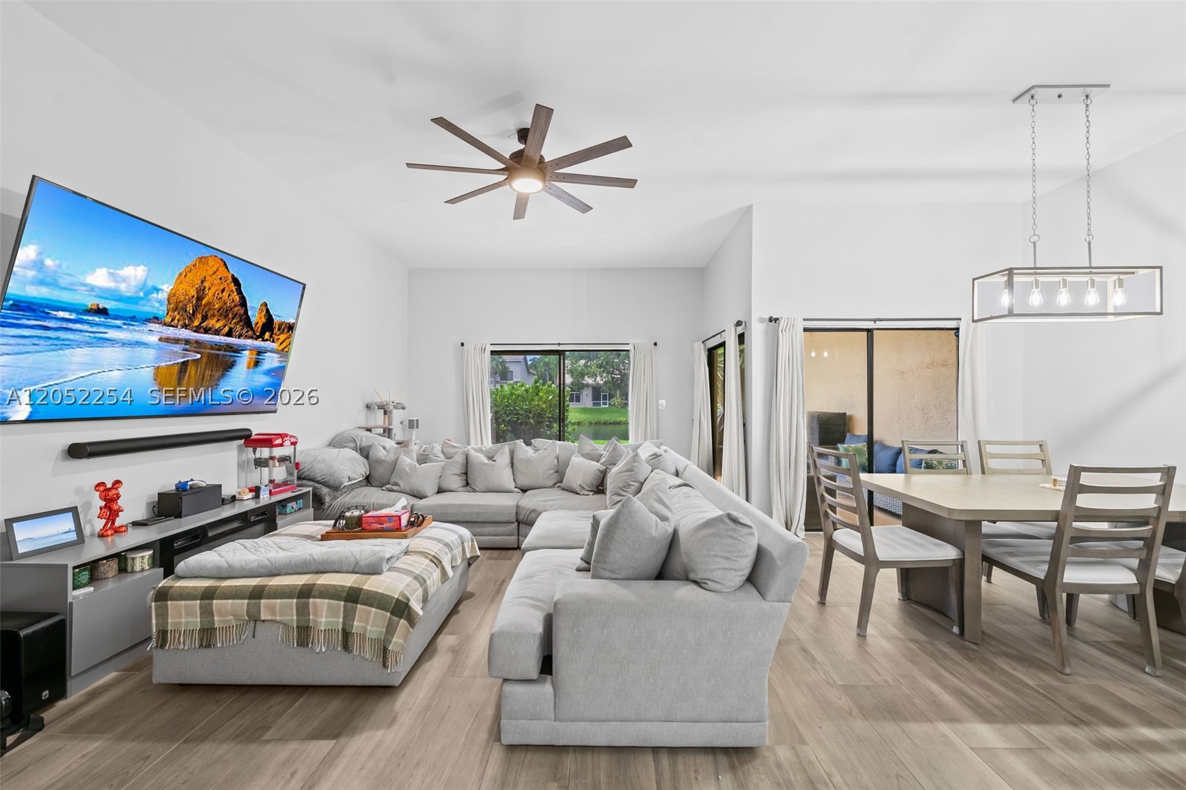 MONTEREY LAKE - Residential