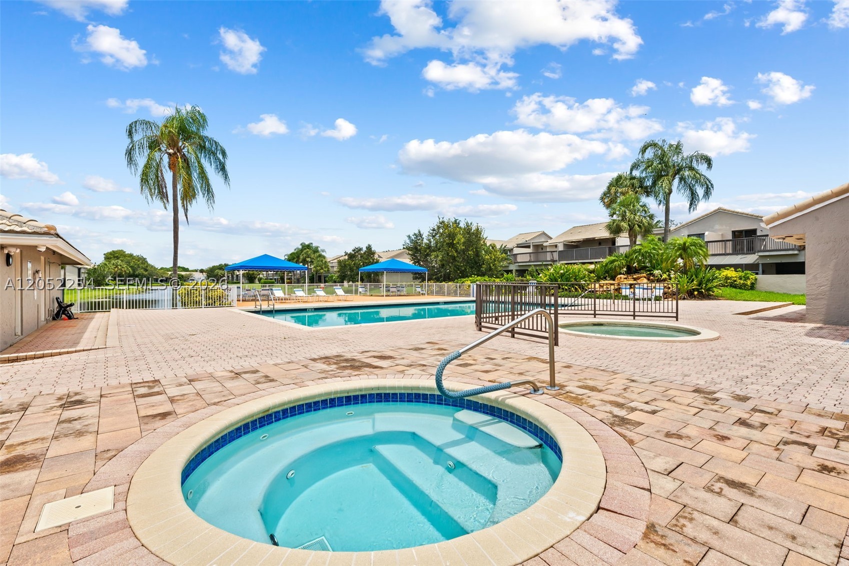 MONTEREY LAKE - Residential