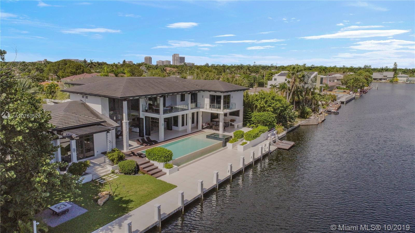 HOLLYWOOD GOLF ESTATES SE - Residential