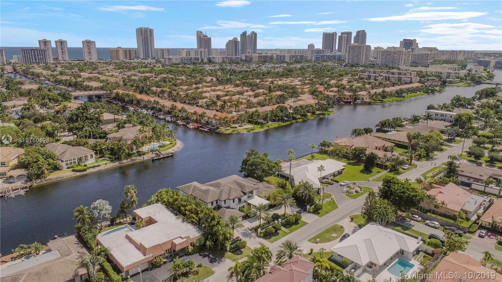 HOLLYWOOD GOLF ESTATES SE - Residential