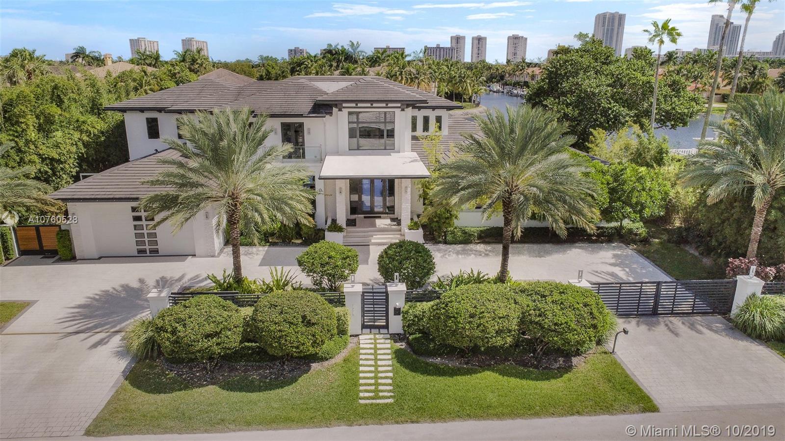 HOLLYWOOD GOLF ESTATES SE - Residential