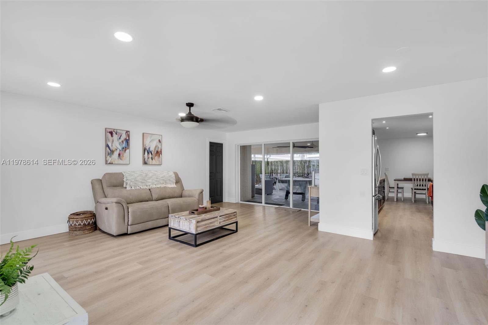 CRYSTAL LAKE 4TH SEC - Residential