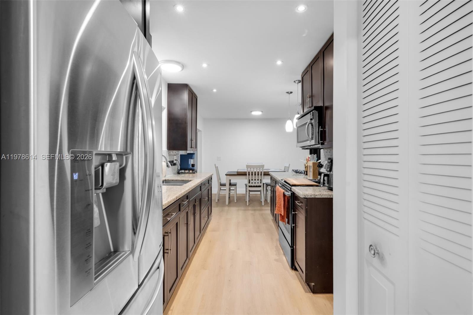 CRYSTAL LAKE 4TH SEC - Residential