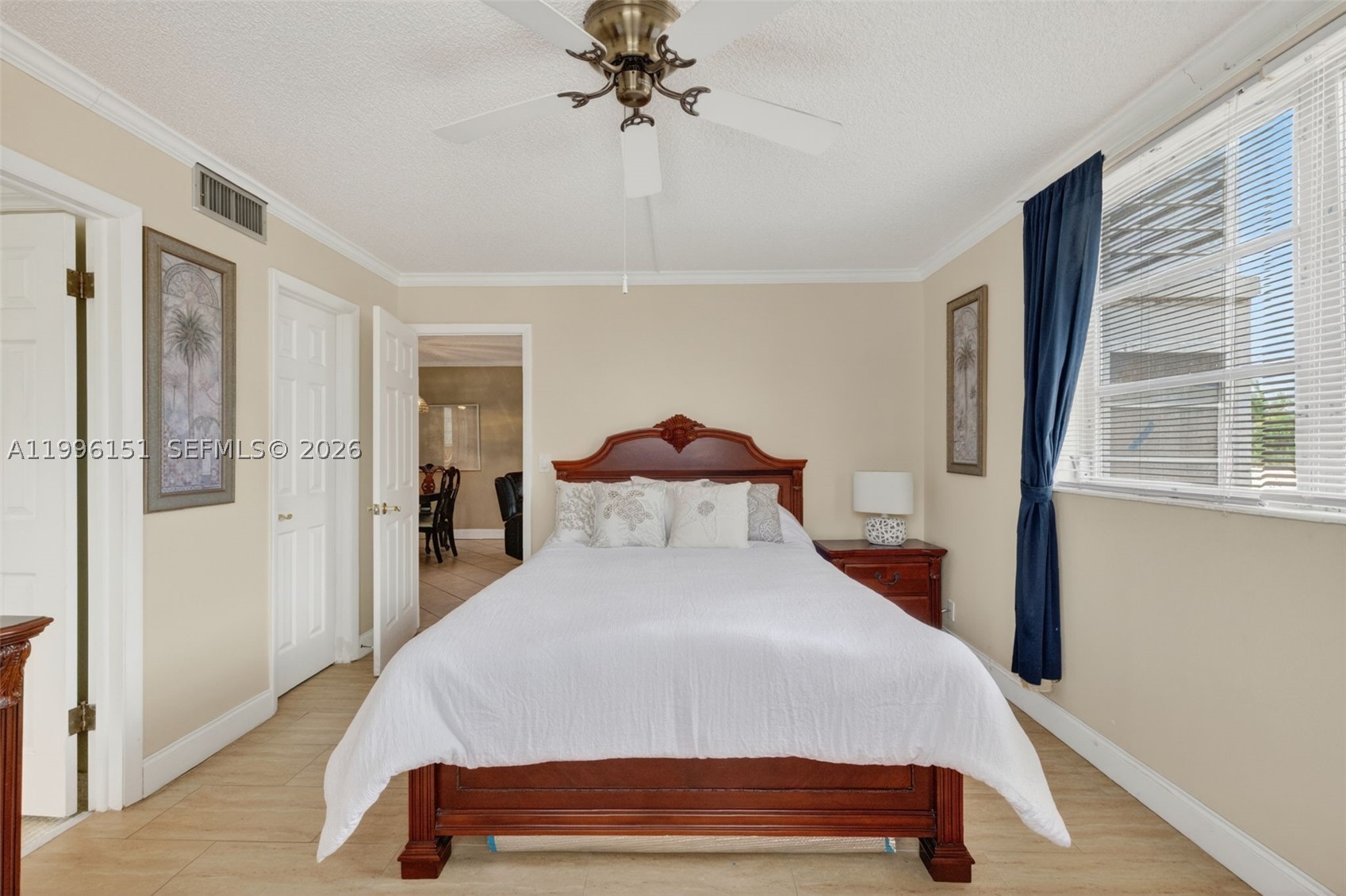 LAUDERDALE OAKS CONDO XII - Residential
