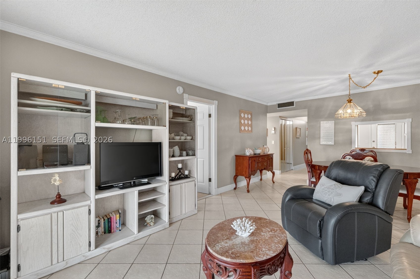 LAUDERDALE OAKS CONDO XII - Residential