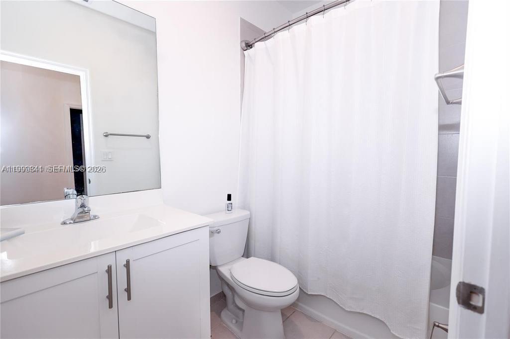 STELLAR PEMBROKE PINES - Residential