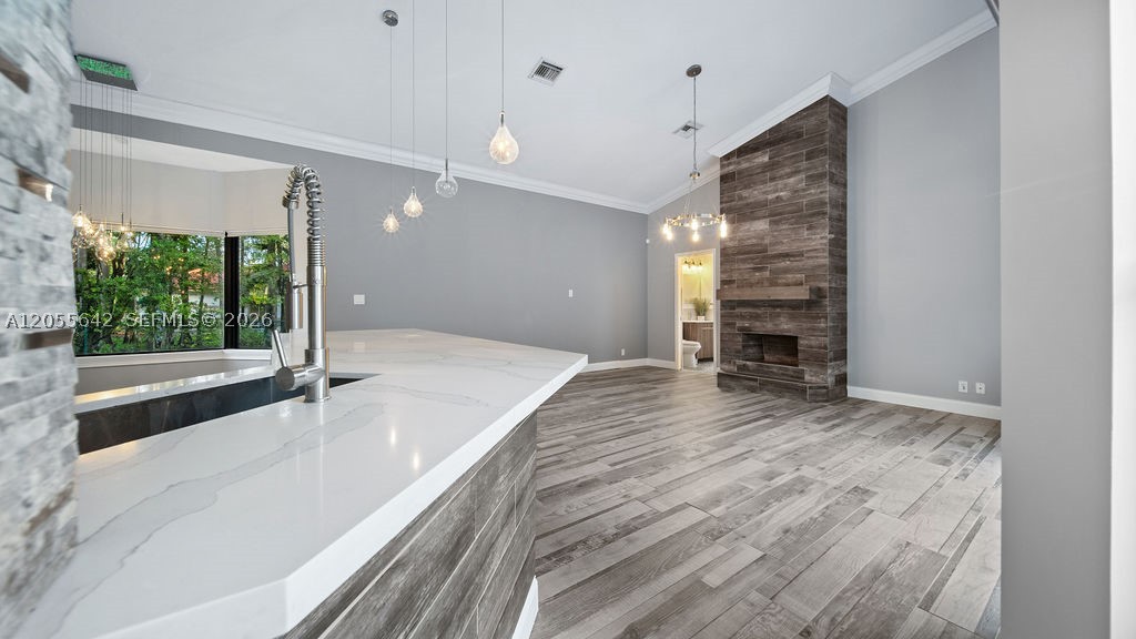 RIVERSIDE ACRES - Residential Lease