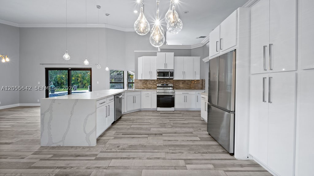 RIVERSIDE ACRES - Residential Lease