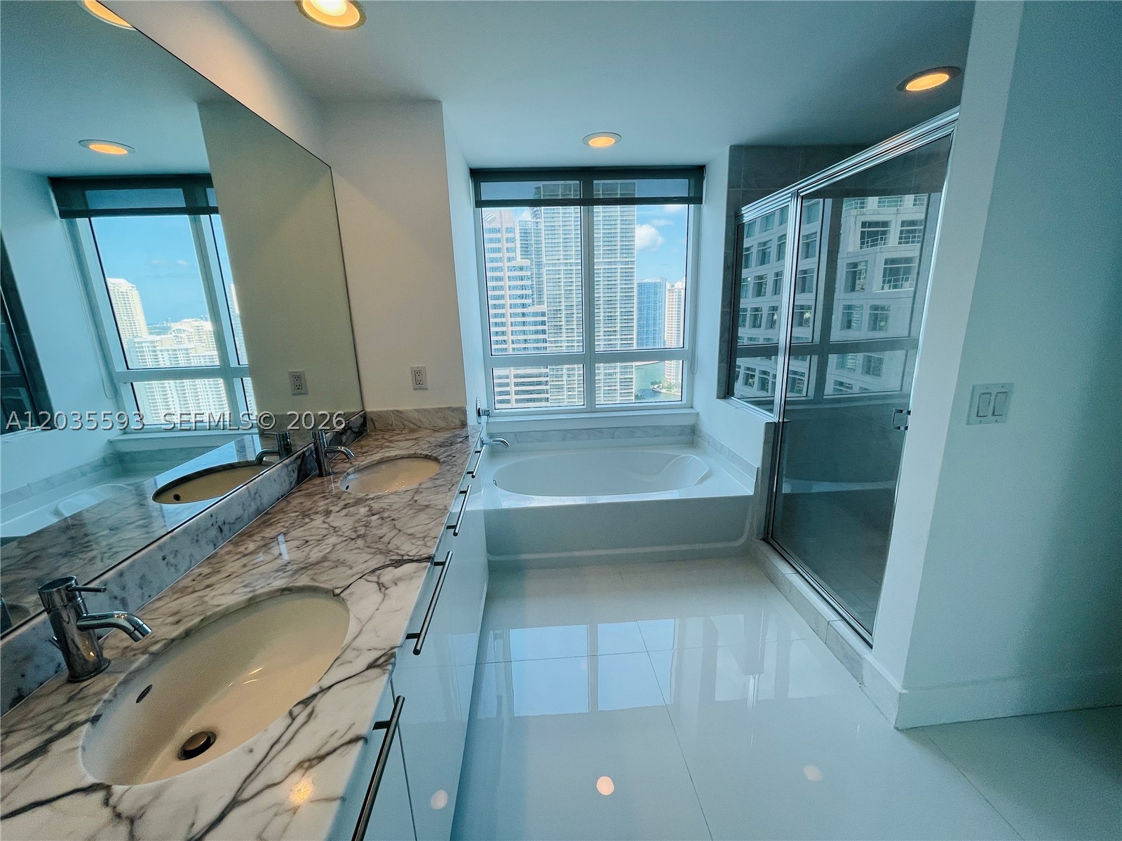 THE PLAZA 851 BRICKELL CO - Residential Lease
