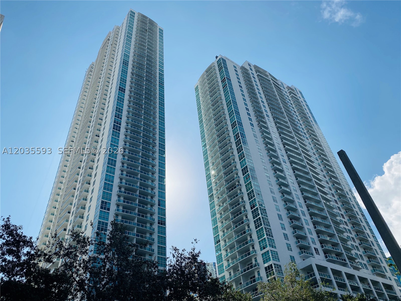 THE PLAZA 851 BRICKELL CO - Residential Lease