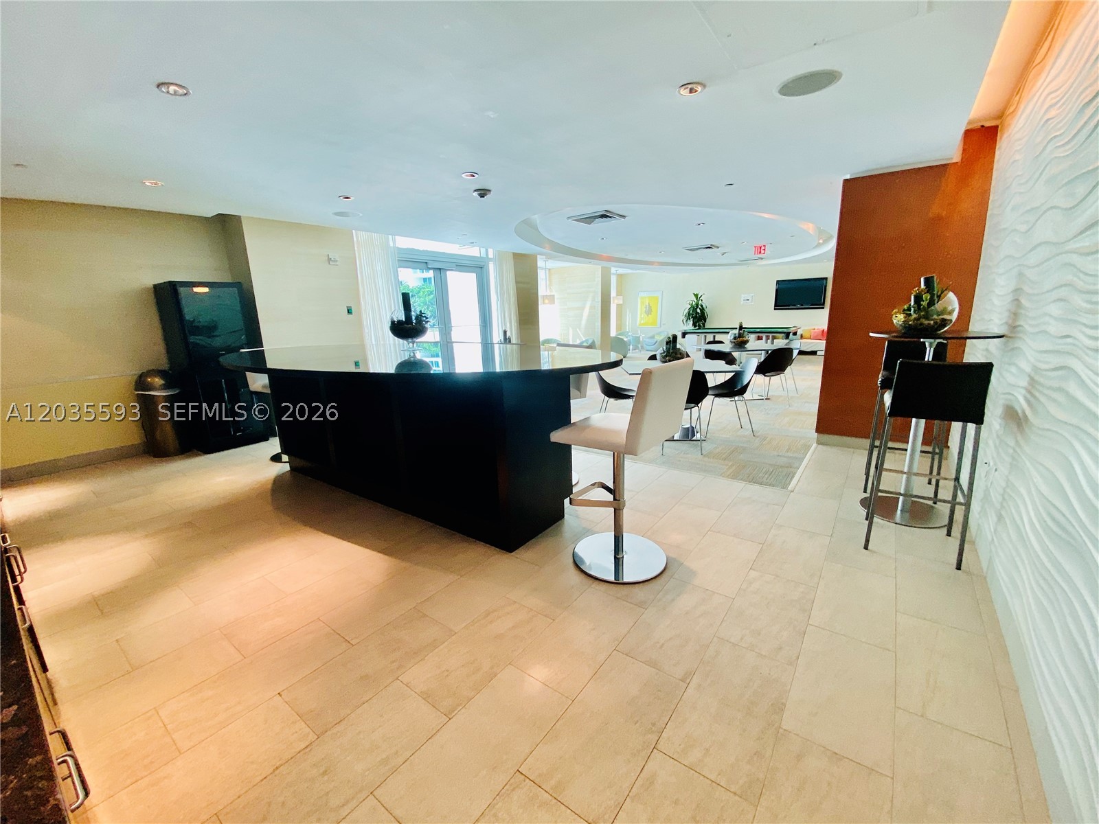 THE PLAZA 851 BRICKELL CO - Residential Lease