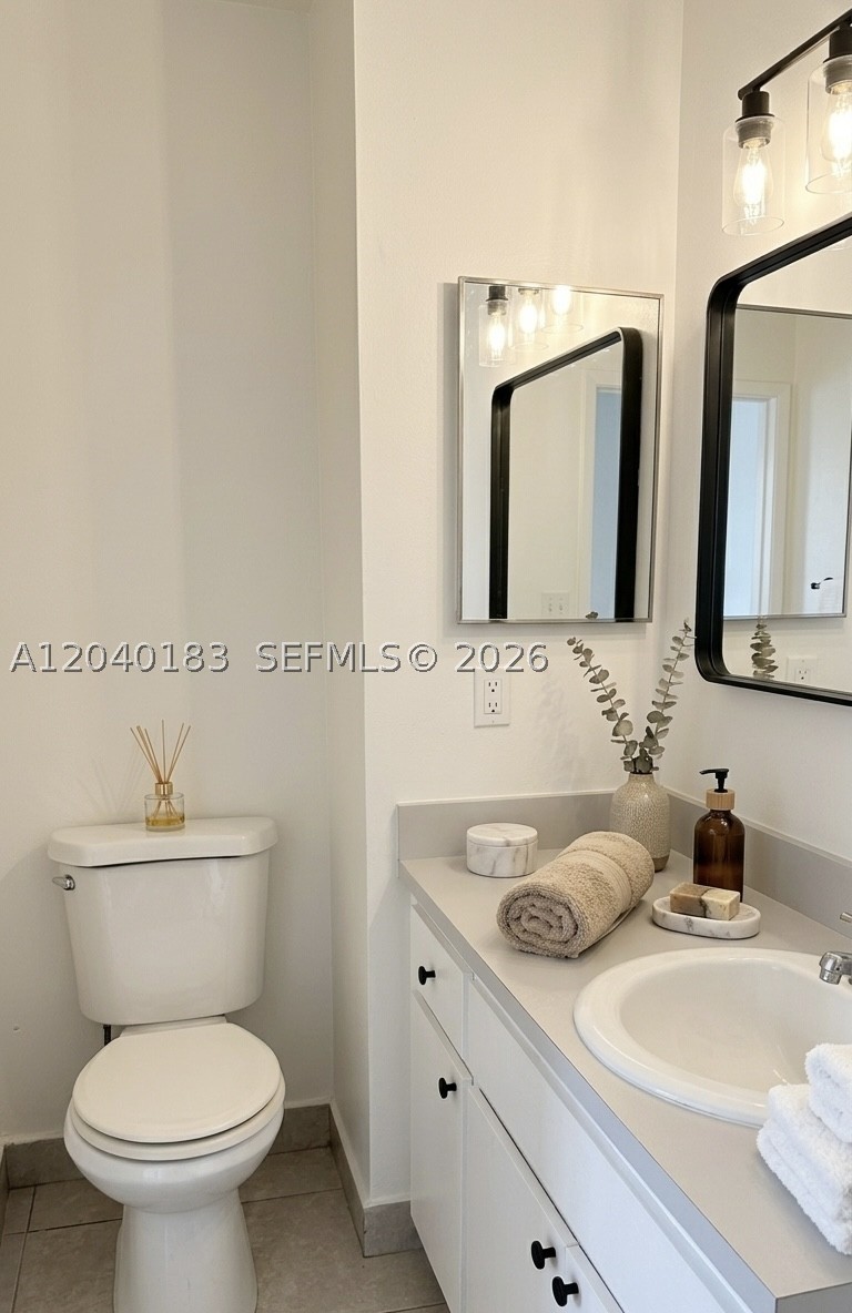 Beautiful and bright fully renovated condo with 2BR/2BA in a quite community. Recently painted and ready to move in. In unit washer/dryer, tankless water heater. Plenty of closet space. New roof as of 2026, new stainless steel appliances. Water not included