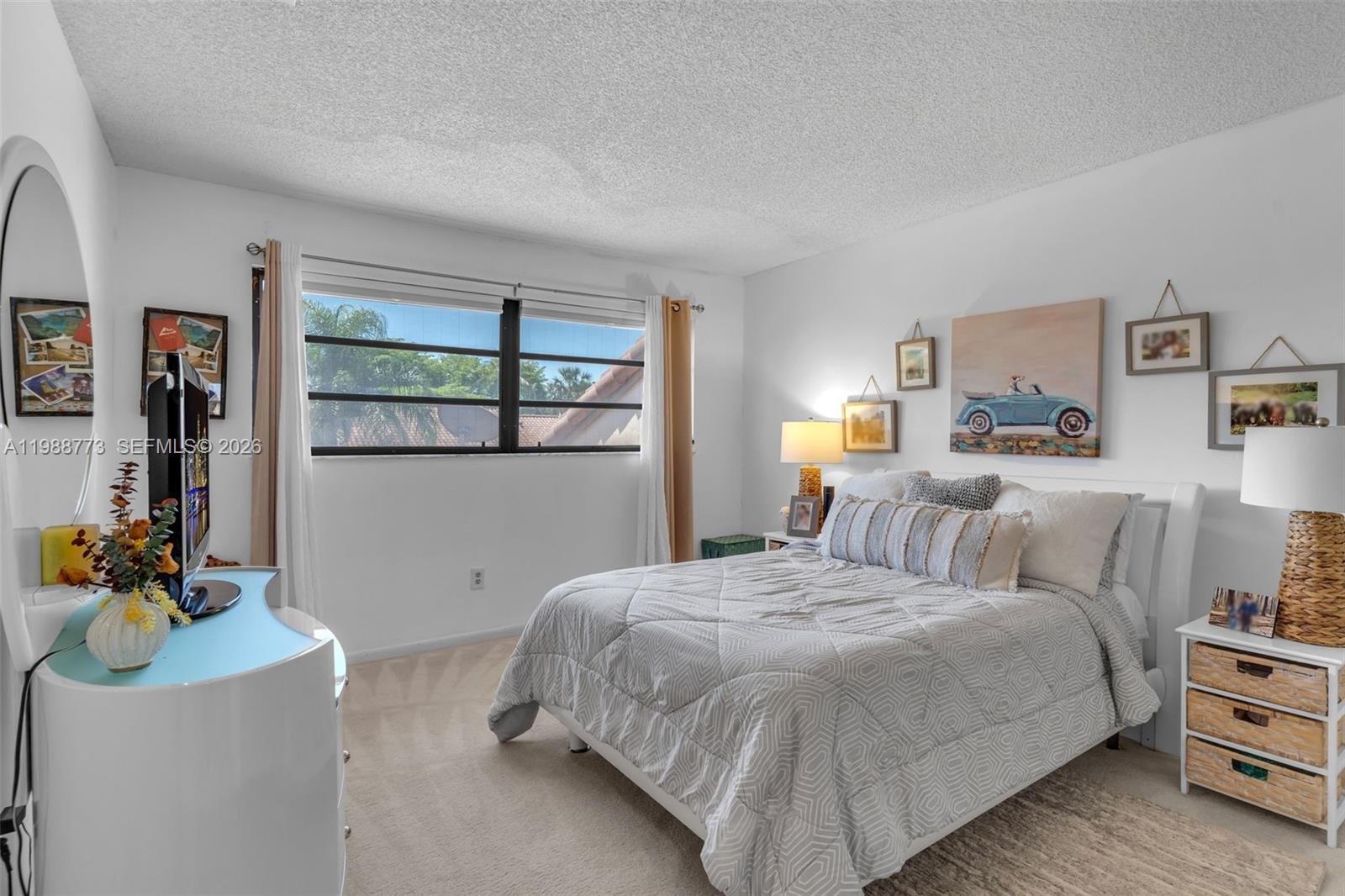 KINGS COURT WEST - Residential