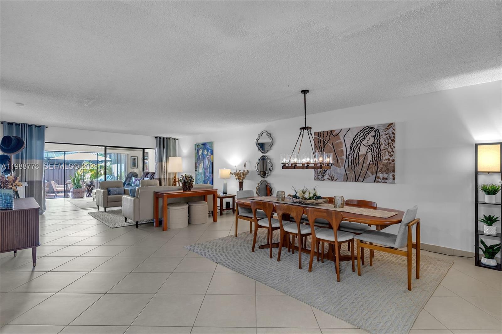 KINGS COURT WEST - Residential