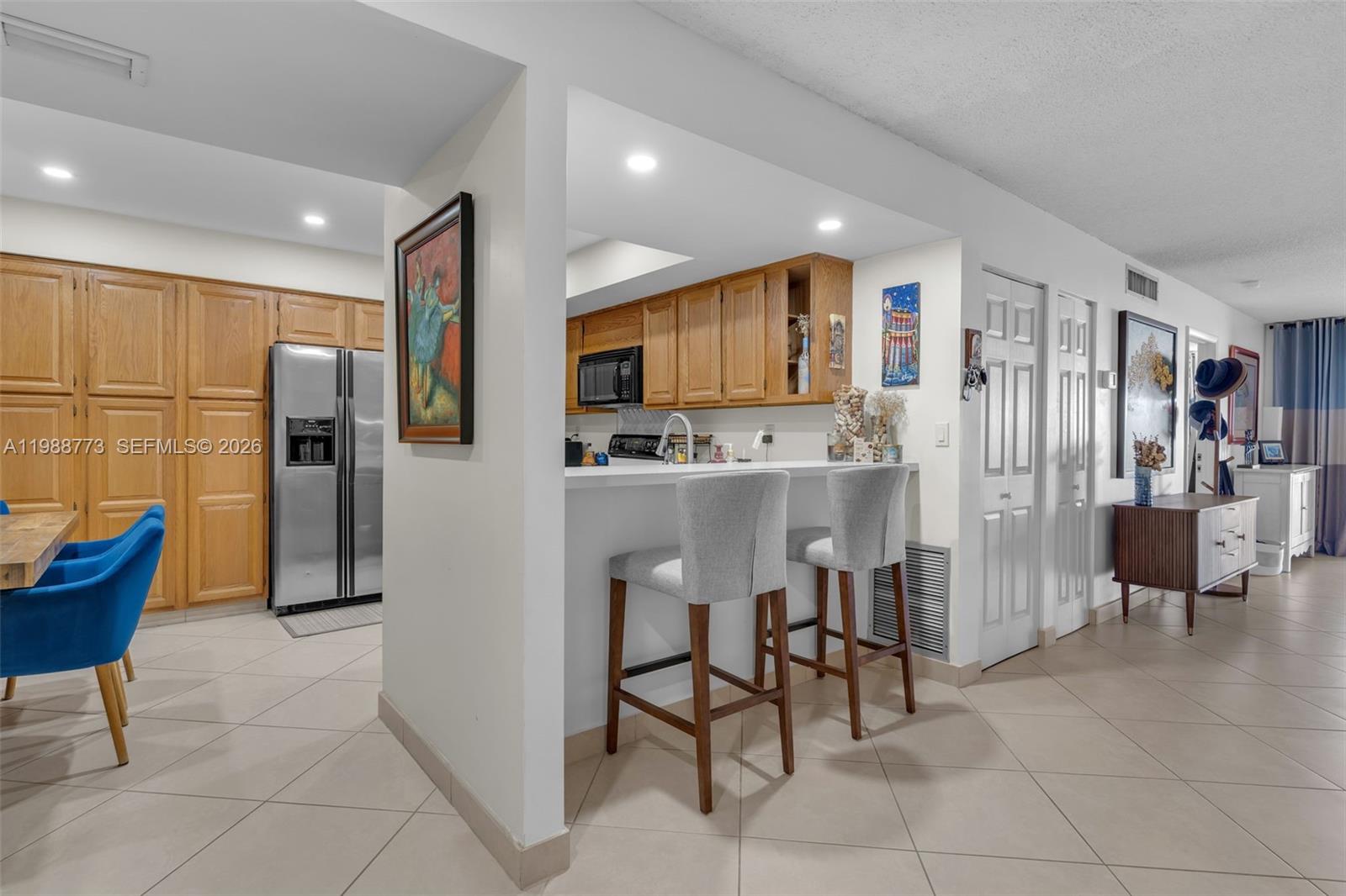 KINGS COURT WEST - Residential