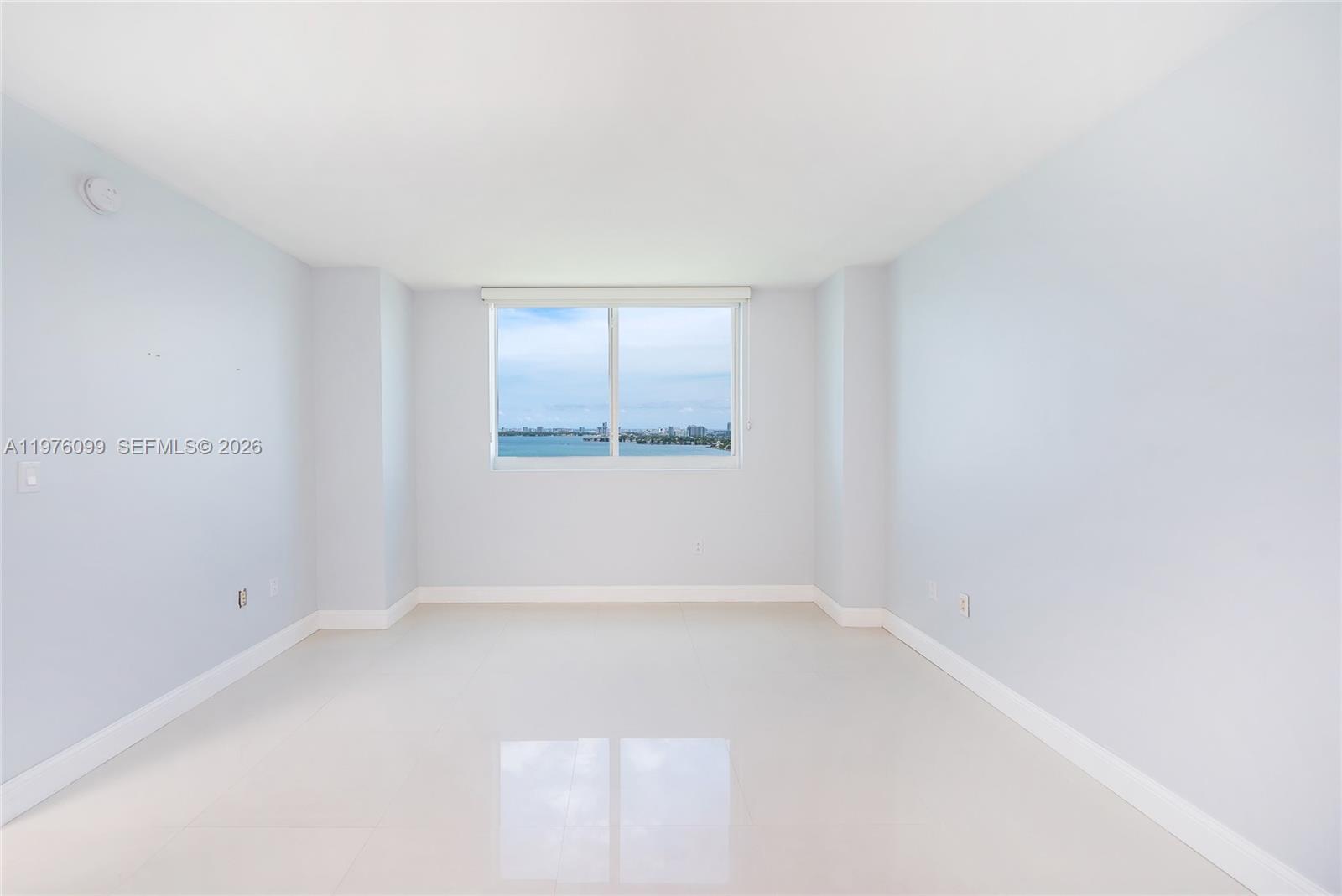 1800 CLUB CONDO - Residential