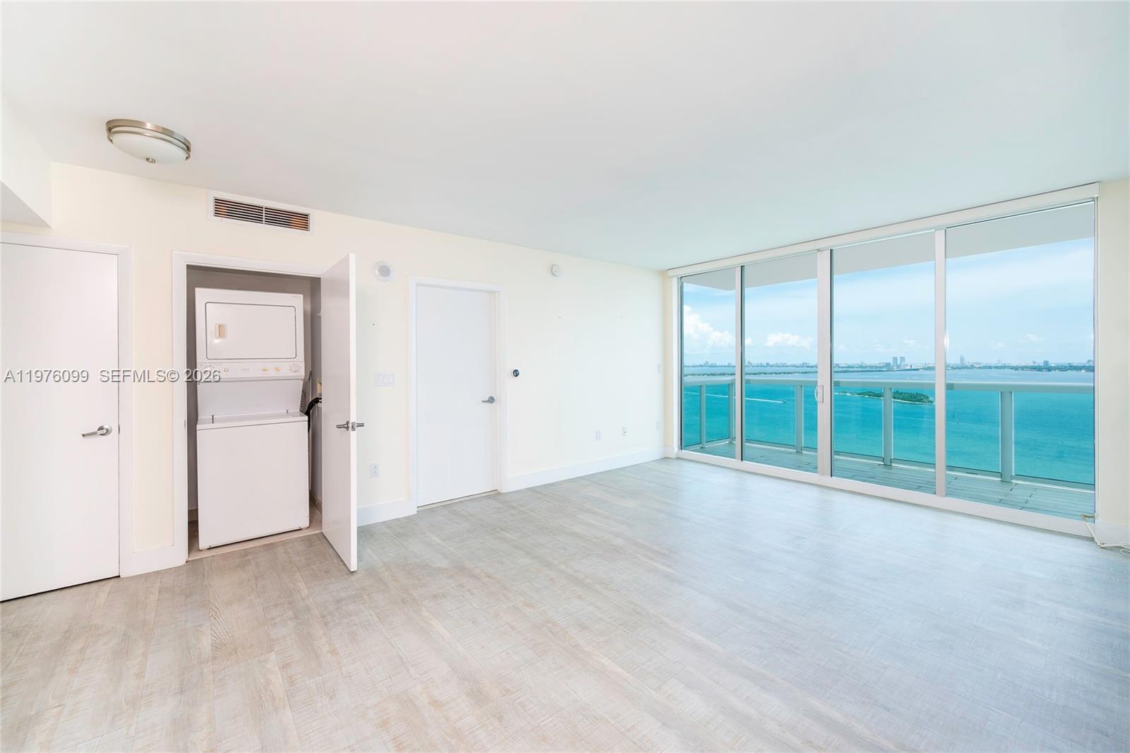 1800 CLUB CONDO - Residential