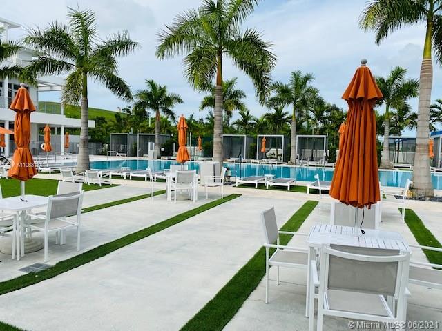 LANDMARK AT DORAL - Residential