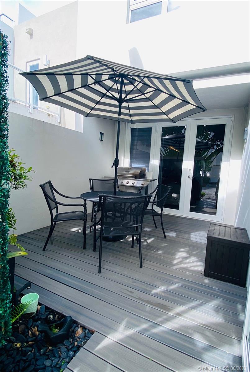 LANDMARK AT DORAL - Residential