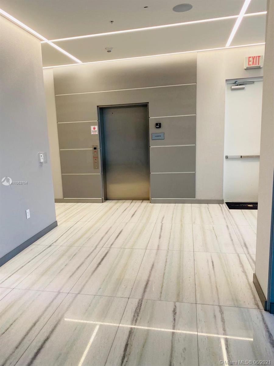 LANDMARK AT DORAL - Residential
