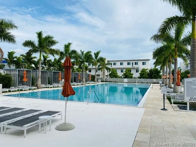 LANDMARK AT DORAL - Residential