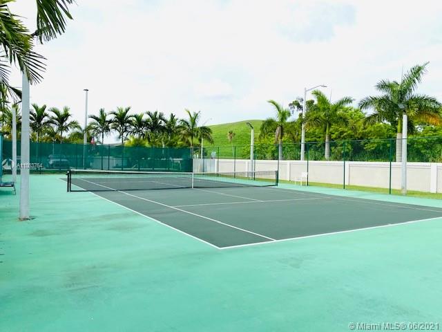 LANDMARK AT DORAL - Residential