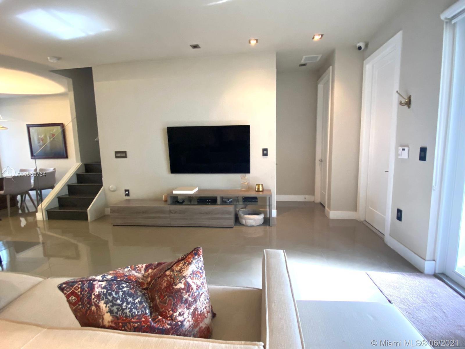 LANDMARK AT DORAL - Residential