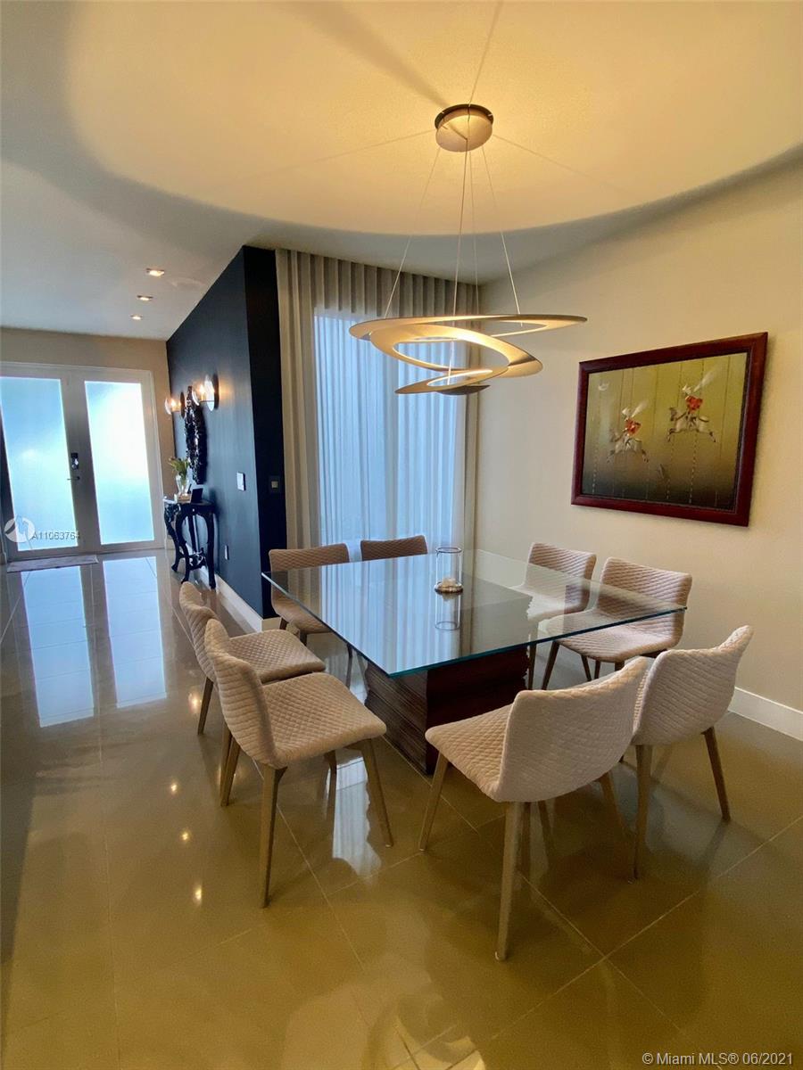 LANDMARK AT DORAL - Residential