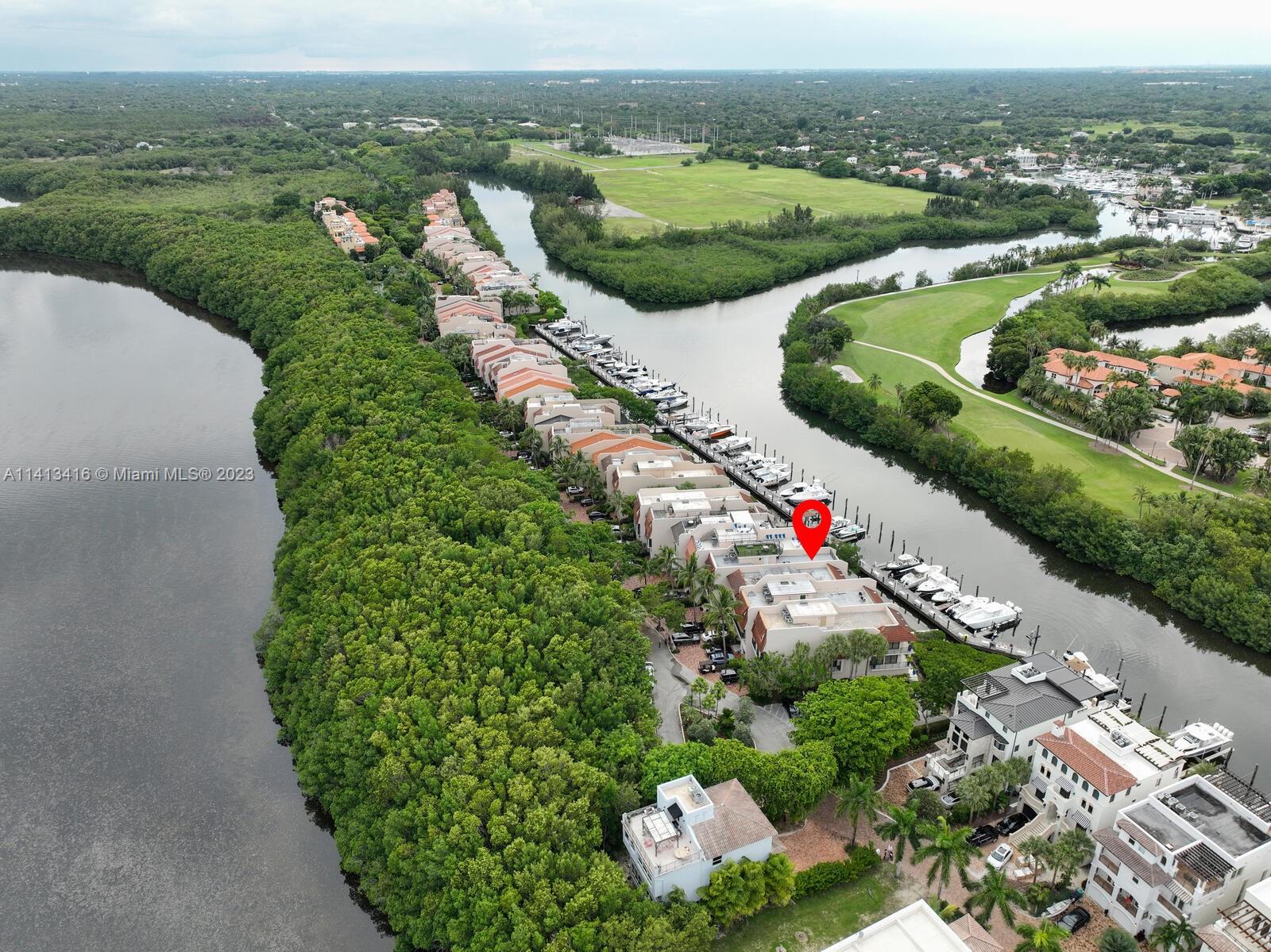 ROYAL HARBOUR YACHT CLUB - Residential