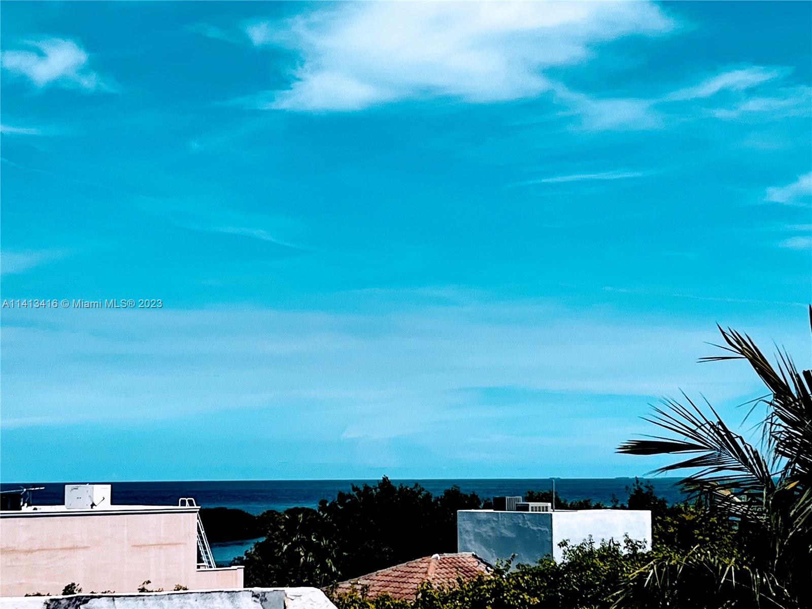 ROYAL HARBOUR YACHT CLUB - Residential