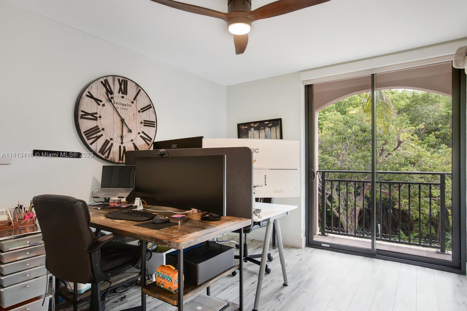 ROYAL HARBOUR YACHT CLUB - Residential