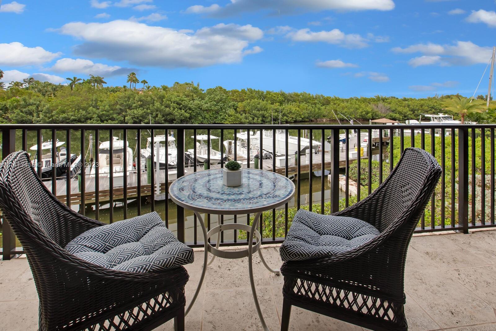 ROYAL HARBOUR YACHT CLUB - Residential