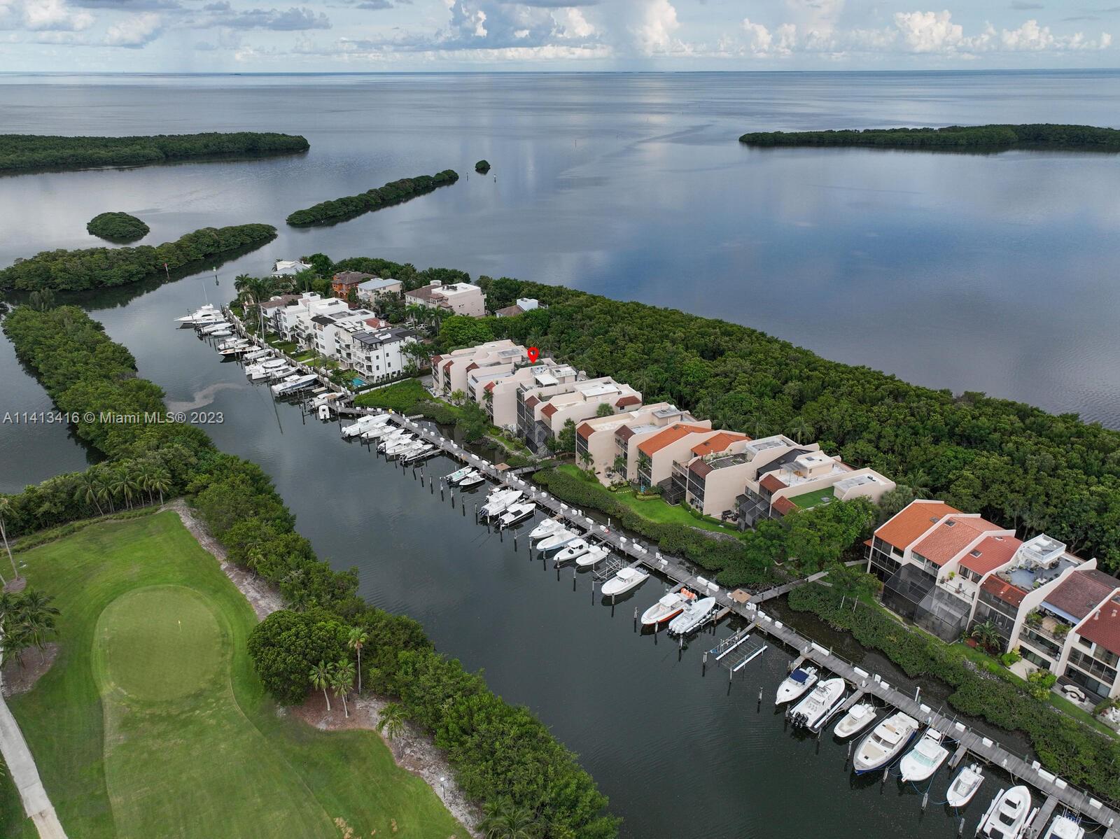 ROYAL HARBOUR YACHT CLUB - Residential