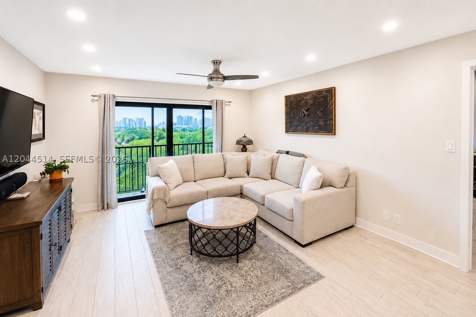 RIVER REACH CONDOMINIUM I - Residential