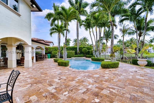 SILVERCREST LAKE ESTATES - Residential Lease