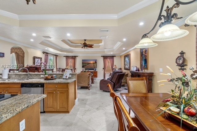 SILVERCREST LAKE ESTATES - Residential Lease