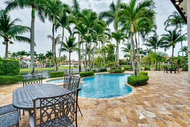 SILVERCREST LAKE ESTATES - Residential Lease