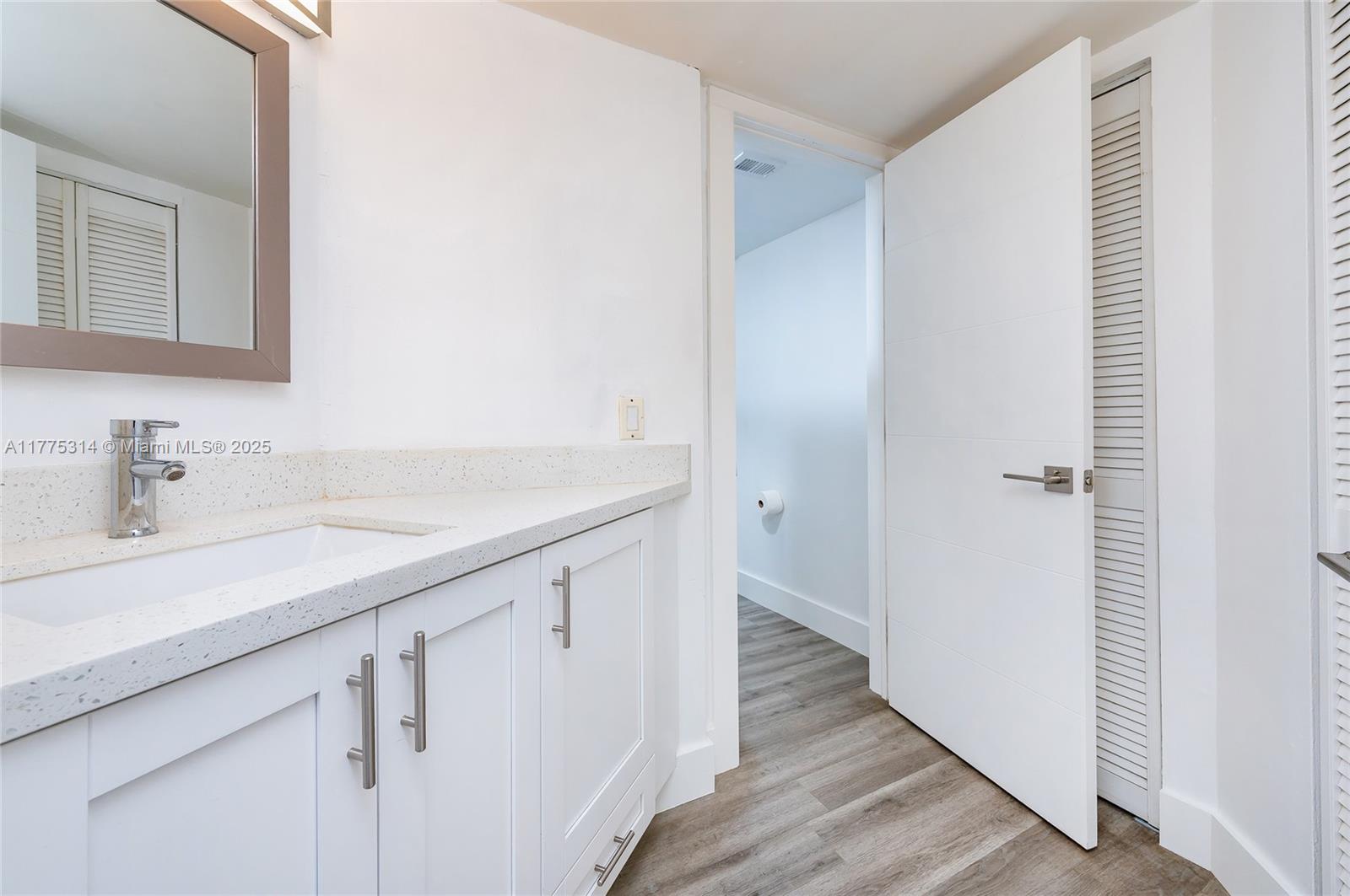 VERABELLA FALLS CONDO - Residential Lease