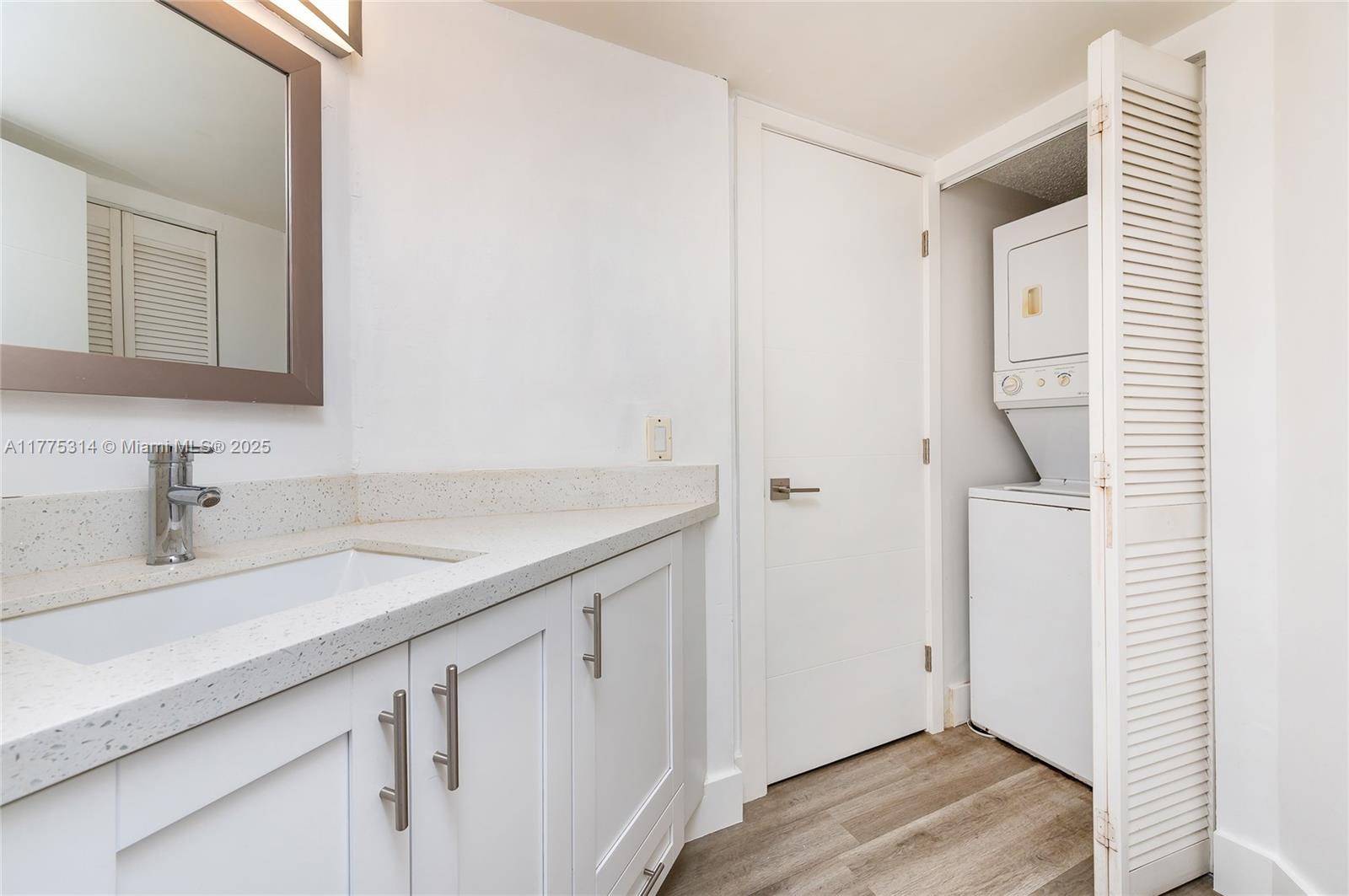VERABELLA FALLS CONDO - Residential Lease